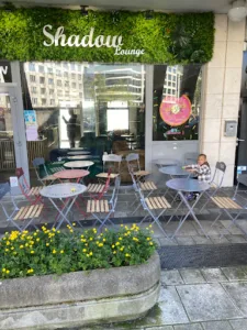 Donuts bar by Shadow à Montigny-le-Bretonneux
