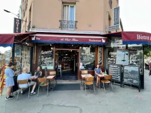 Le Chat Blanc à Les Lilas