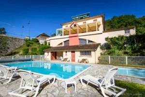 Logis Hôtel Rest. du Pont à Saint-Cirgue