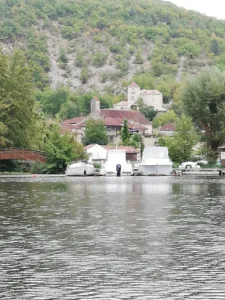 Caix Base Nautique « Aux Quatre Vins » à Luzech