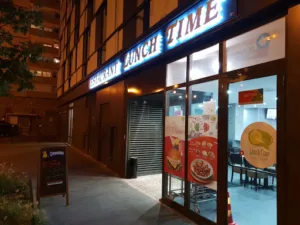 Lunch Time à Les Ulis