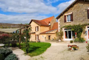 L’Auberge La Source de Peyssou à Saint-Avit-Sénieur