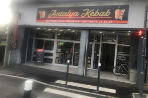 Antalya kebab route de la basse lens 62300 à Lens