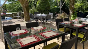 Hôtel Restaurant Le Relais du Bas Limousin à Sadroc