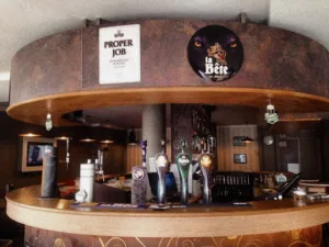 OFFSIDE BAY à Brest