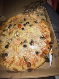 Pizza Les 6 à Béziers