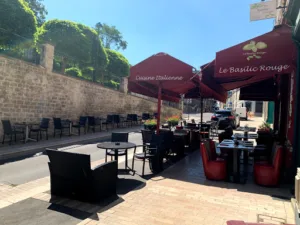 Le Basilic Rouge à Bougival