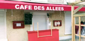 Le café des allées à Villeneuve-de-Marsan