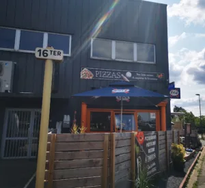 Sous les oliviers à Saint-Ouen-l'Aumône