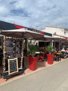 La Cour à Saintes-Maries-de-la-Mer