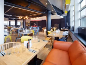 Restaurant du Campanile Le Bourget Airport à Le Bourget