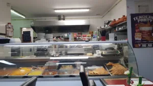 MULTI PLATS à Cannes