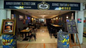 Jetlag Food à Fosses