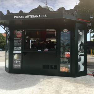 Le kiosque à pizzas à Lutterbach