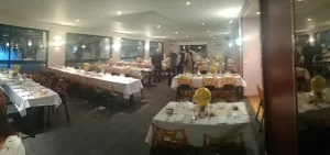 Roc Land Restaurant Hôtel Discothèque à Val-Couesnon