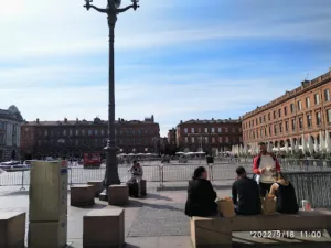 Grand Patio du Plaza à Toulouse