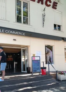 Hôtel Brasserie Du Commerce à Saint-Dizier