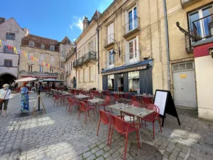 La rumeur à Semur-en-Auxois