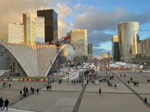 eurest restaurant à Puteaux