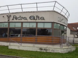 Pedra Alta Orléans à Saint-Jean-de-la-Ruelle