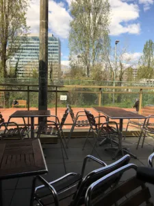 La passerelle à Neuilly-sur-Seine