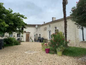 Hotel Restaurant Karina à Jarnac