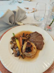 Hôtel Restaurant Le Vivarais à Sarras