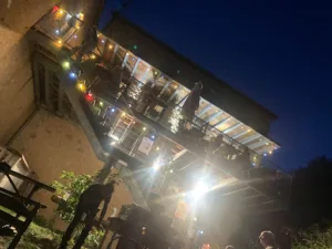 En Plein Virage / Maison d’Art et du Terroir à Queaux