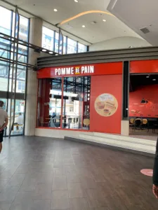 Centre Commercial Espace Saint Quentin à Montigny-le-Bretonneux