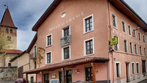 Logis Hôtel de France à La Côte-Saint-André