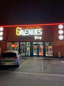 6th Avenues à Grigny