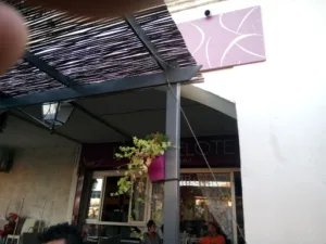 Le Catamaran à Port-de-Bouc