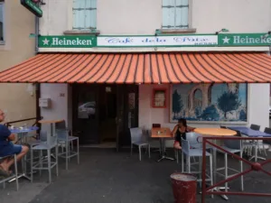 Café de la Paix à Castries
