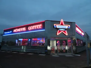 Memphis – Restaurant Diner à Villefranche-sur-Saone
