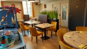 L’Auberge des Artistes – Bar Tabac Hôtel Restaurant à Rives-d'Autise