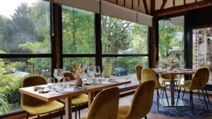 LA TABLE DES BERGES à Thivars