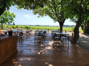 Domaine de la Rouquette, Restaurant tapas « Côté Thau » à Marseillan