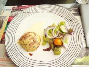 Auberge des amis à Rouxmesnil-Bouteilles