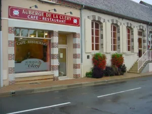 Auberge de la Cléry à Saint-Hilaire-les-Andrésis