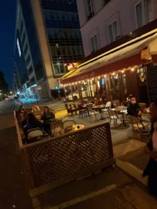 Le Séquoia Café à Neuilly-sur-Seine