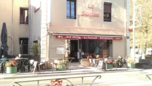 Hotel restaurant le somail à Saint-Pons-de-Thomières