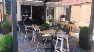 Le 7 passe à table. Restaurant & Bar a vin à Castres-Gironde