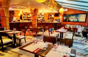 OXA – Restaurant / Club à St-Laurent-du-Var