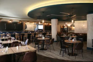 Hotel Restaurant Les Pyrénées à Mont-de-Marsan