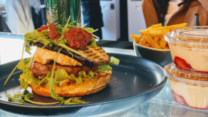 Harry’s café. à Bondy