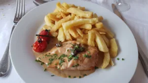 Normotel Restaurant La Marine à Rives-en-Seine