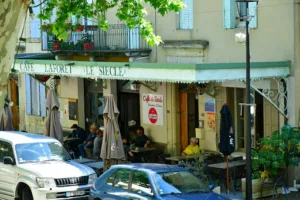 Café du siècle La foret à Beaumes-de-Venise