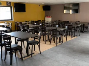 Le Longchamp – Bar – Brasserie à Loon-Plage