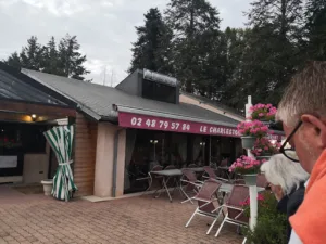 Restaurant _ Le Charleston à La Chapelle-Montlinard