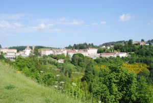 LE VIVARAIS Restaurant Hotel à Lalouvesc
